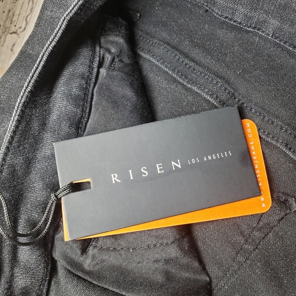 NWT RISEN JEANS Distressed High-Rise Relaxed Fit Women's Jeans Size 7/28 Black - Picture 6 of 16